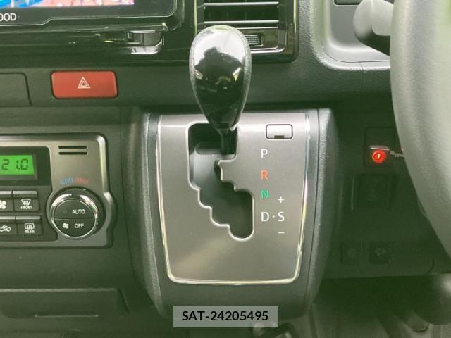 Toyota HIACE VAN 2025-07 8054513-17