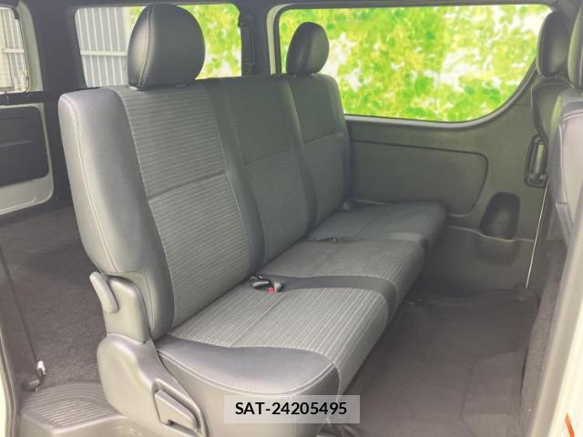 Toyota HIACE VAN 2025-07 8054513-4