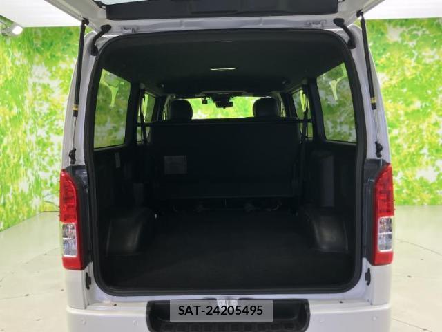 Toyota HIACE VAN 2025-07 8054513-7