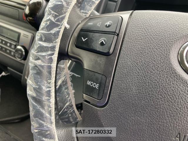 Toyota HIACE VAN 2015-05 8054550-18