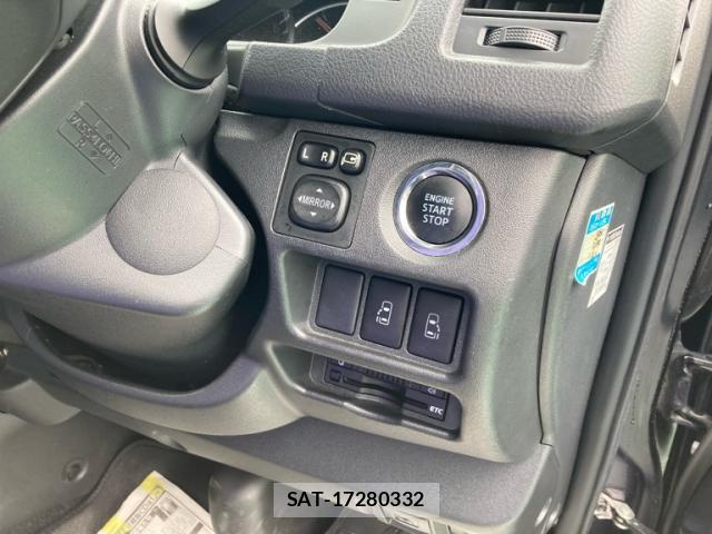 Toyota HIACE VAN 2015-05 8054550-19