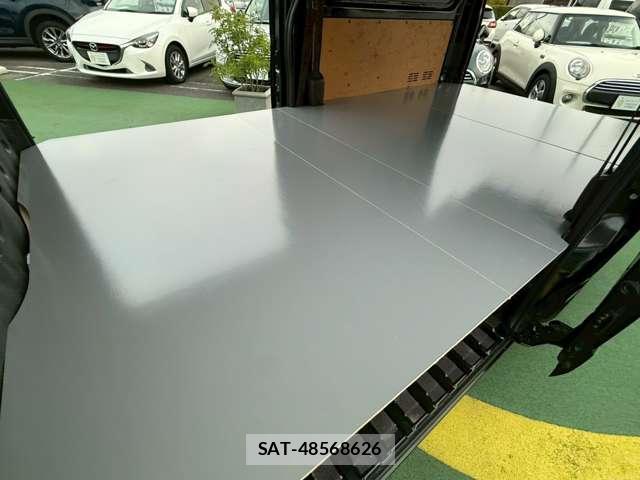 Toyota HIACE VAN 2019-03 8055171-10