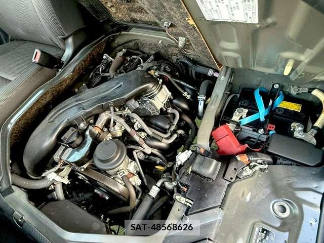 Toyota HIACE VAN 2019-03 8055171-14
