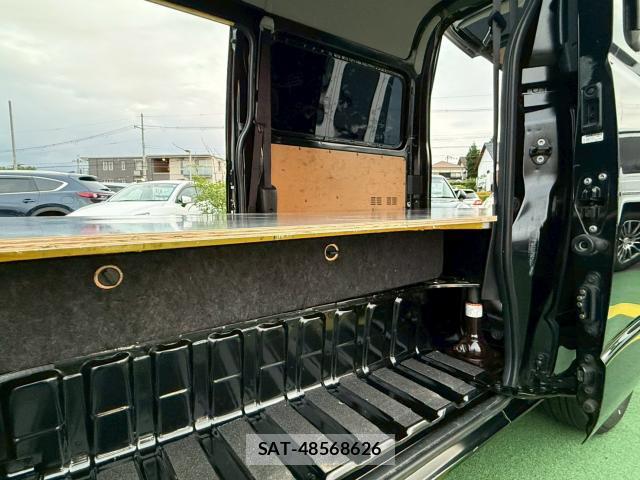 Toyota HIACE VAN 2019-03 8055171-19