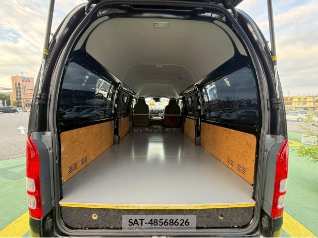 Toyota HIACE VAN 2019-03 8055171-6