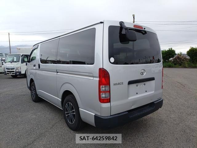 Toyota HIACE VAN 2021-07 8055306-2