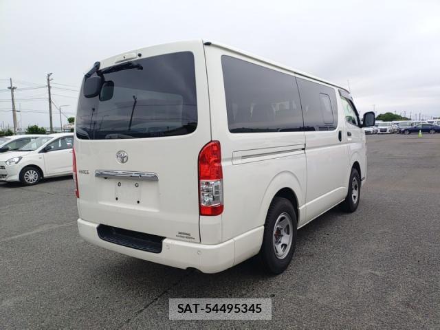 Toyota HIACE VAN 2021-06 8055308-3