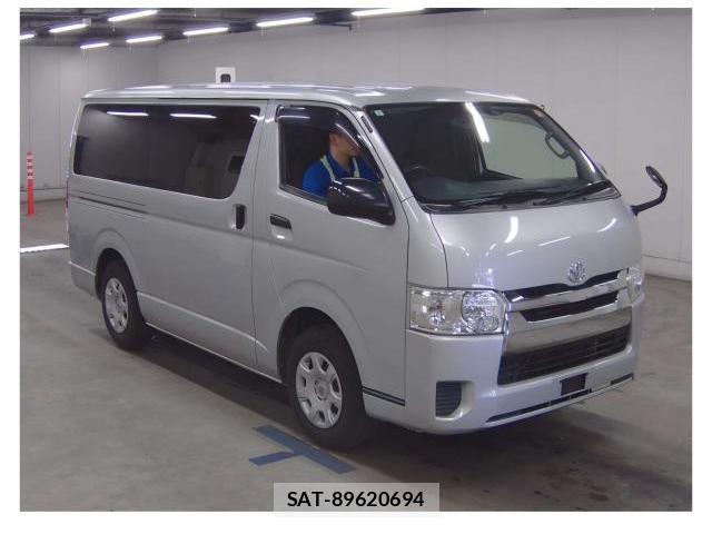Toyota HIACE VAN 2016-07 8055351-0