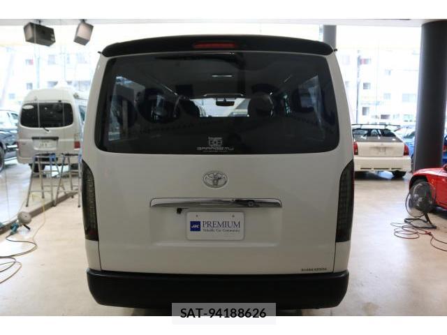 Toyota HIACE VAN 2013-10 8055507-13
