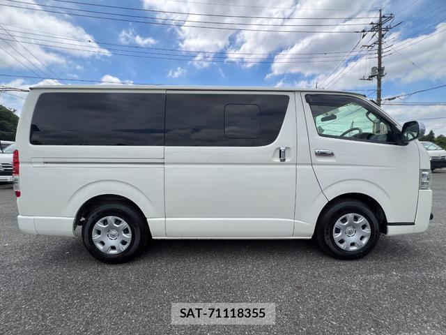 Toyota HIACE VAN 2014-03 8055521-12