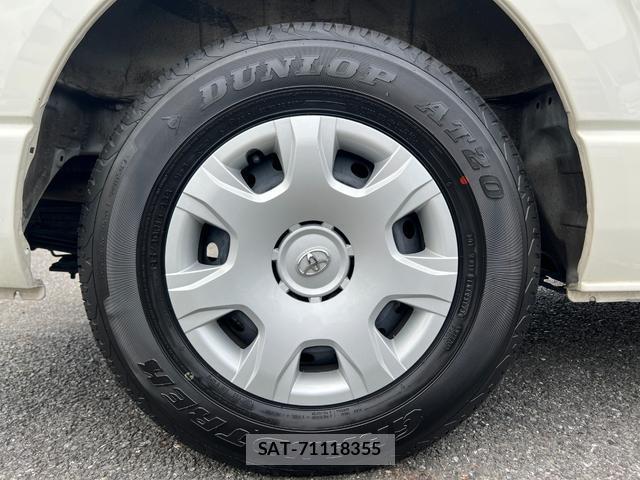 Toyota HIACE VAN 2014-03 8055521-18