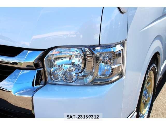 Toyota HIACE VAN 2020-11 8055699-15