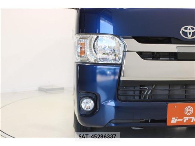 Toyota HIACE VAN 2019-05 8055895-15