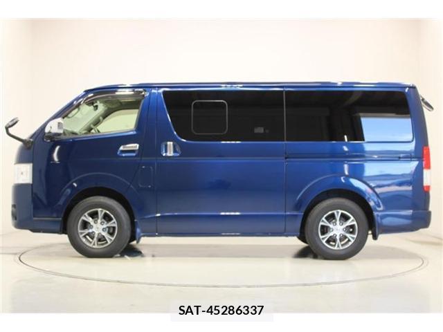 Toyota HIACE VAN 2019-05 8055895-9