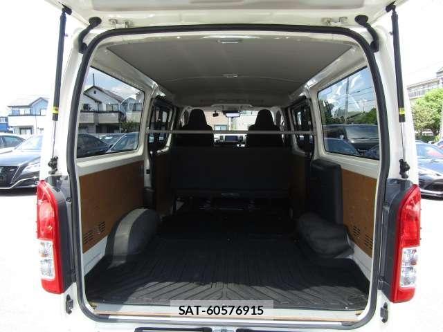Toyota HIACE VAN 2023-11 8056051-10