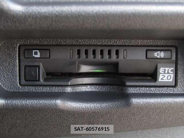 Toyota HIACE VAN 2023-11 8056051-7