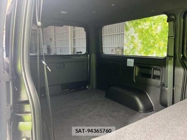Toyota HIACE VAN 2023-06 8056128-5