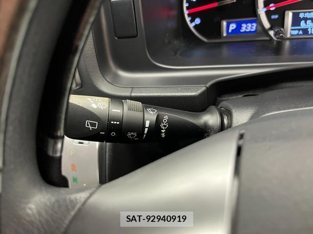 Toyota HIACE WAGON 2019-06 8055150-11