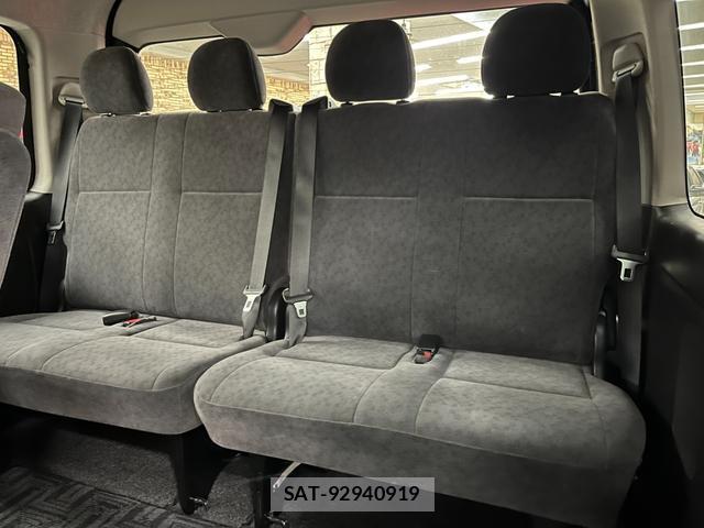 Toyota HIACE WAGON 2019-06 8055150-6