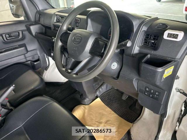 Daihatsu HIJET CARGO 2022-06 8055115-5