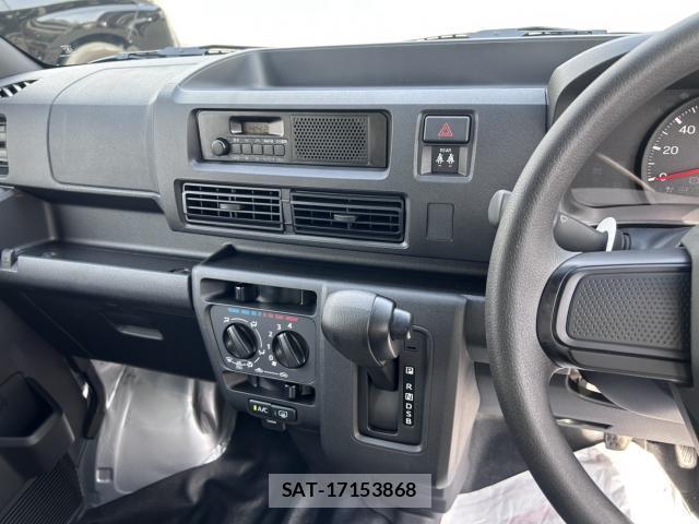 Daihatsu HIJET CARGO 2025-12 8055657-12