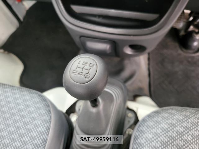 Daihatsu HIJET TRUCK 2010-03 8053616-18