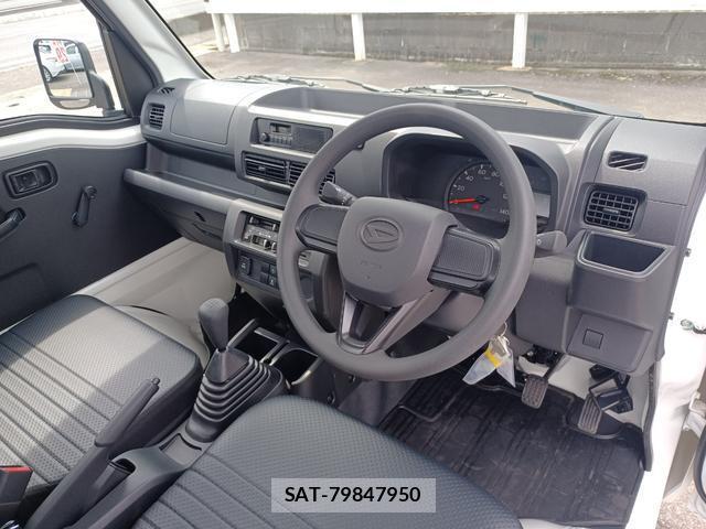 Daihatsu HIJET TRUCK 2025-10 8054055-1