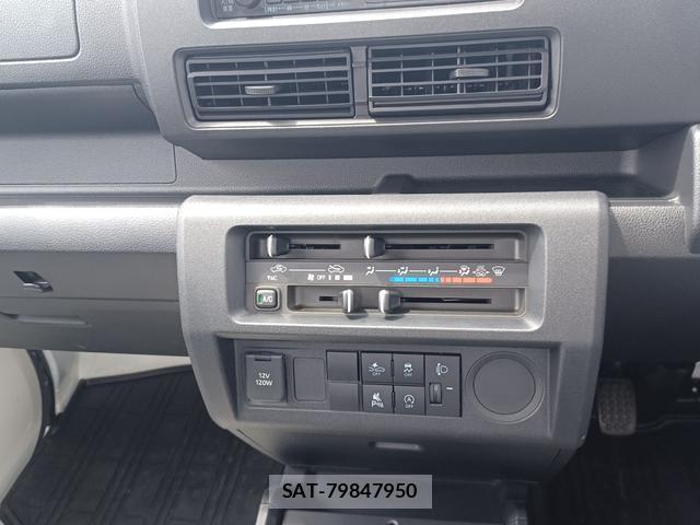 Daihatsu HIJET TRUCK 2025-10 8054055-14