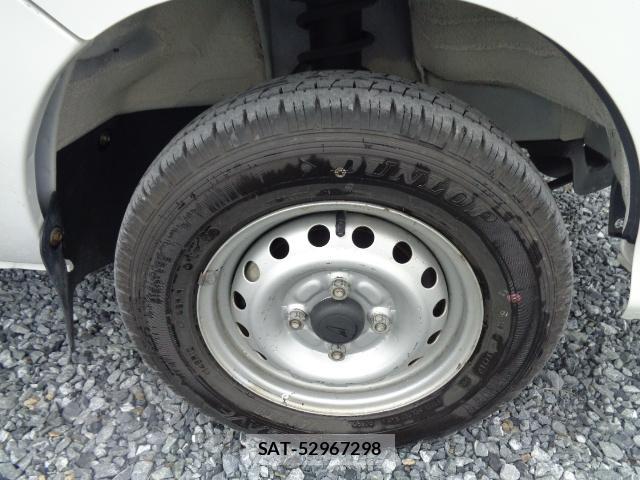 Daihatsu HIJET TRUCK 2014-08 8055721-17