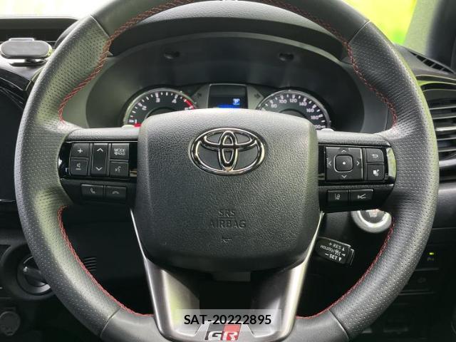 Toyota HILUX 2024-05 8056163-14
