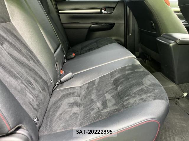 Toyota HILUX 2024-05 8056163-4