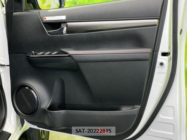 Toyota HILUX 2024-05 8056163-7