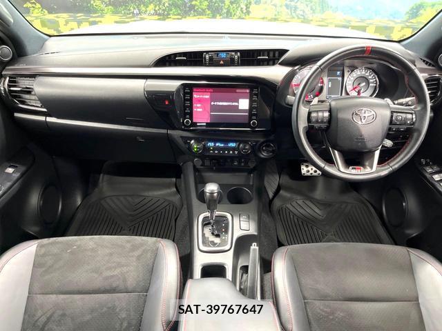 Toyota HILUX 2022-05 8054496-1