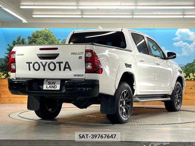 Toyota HILUX 2022-05 8054496-16
