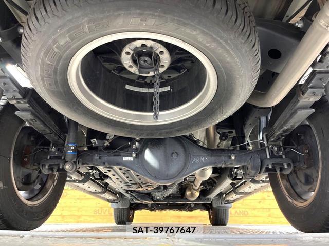 Toyota HILUX 2022-05 8054496-18