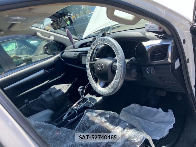 Toyota HILUX 2018-11 8055104-10