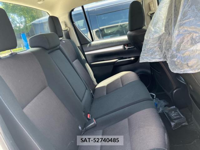 Toyota HILUX 2018-11 8055104-14