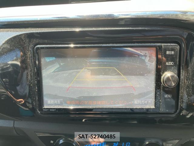 Toyota HILUX 2018-11 8055104-18