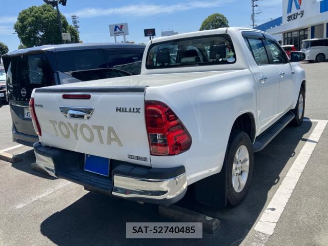 Toyota HILUX 2018-11 8055104-3