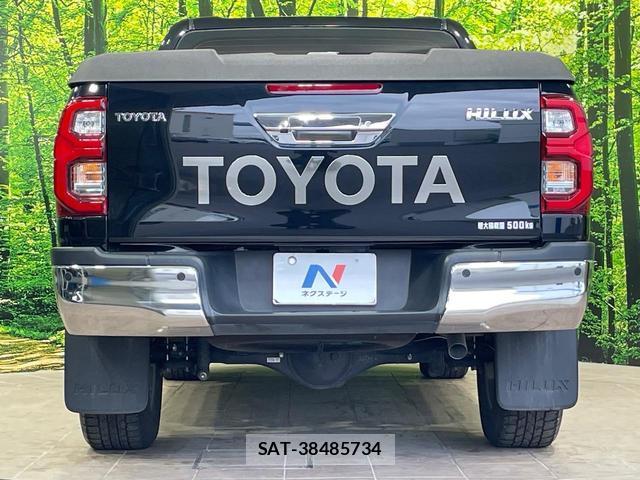 Toyota HILUX 2022-02 8056011-13