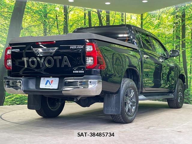 Toyota HILUX 2022-02 8056011-15
