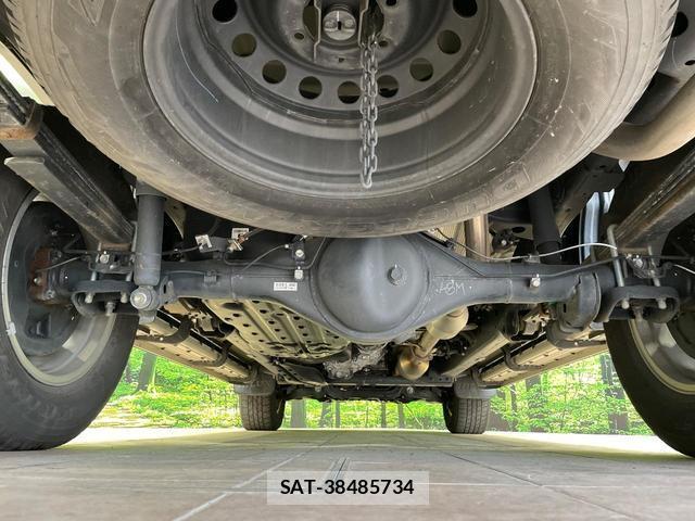 Toyota HILUX 2022-02 8056011-17