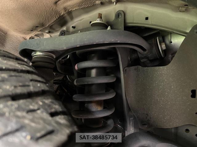 Toyota HILUX 2022-02 8056011-18