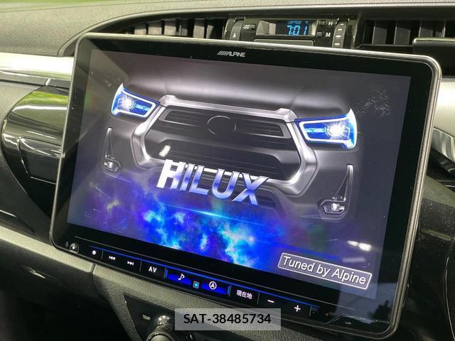 Toyota HILUX 2022-02 8056011-2