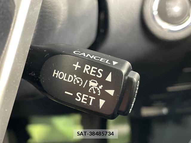 Toyota HILUX 2022-02 8056011-4