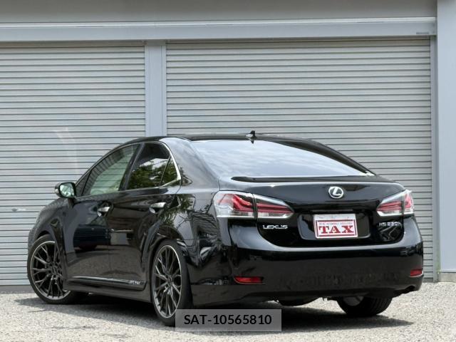 Lexus HS 2013-06 8053243-9