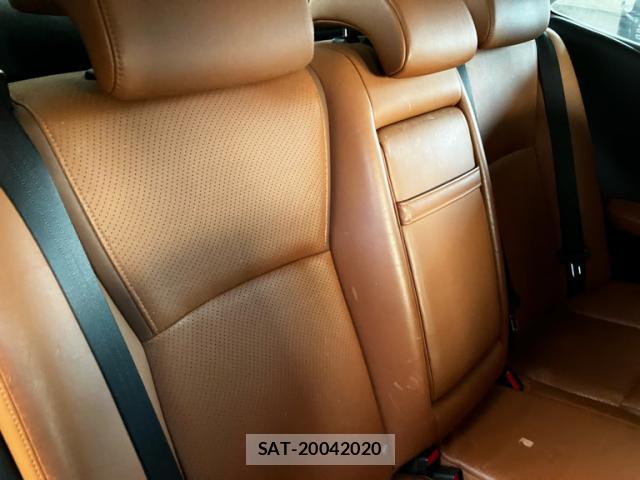 Lexus HS 2009-12 8053484-14