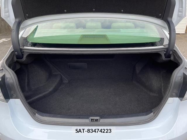 Lexus HS 2009-09 8053794-11
