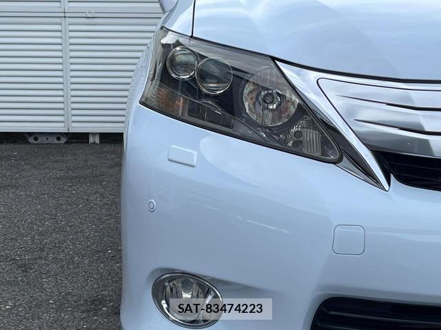 Lexus HS 2009-09 8053794-13