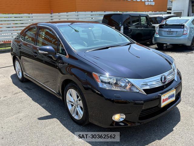 Lexus HS 2012-04 8054244-13